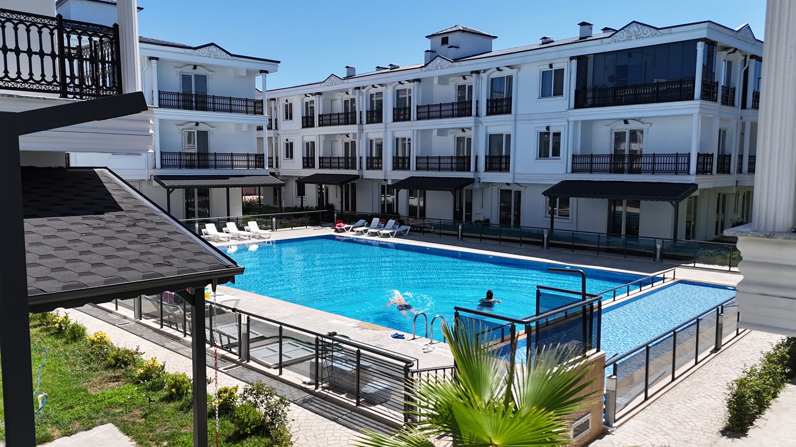 Yalı Evleri